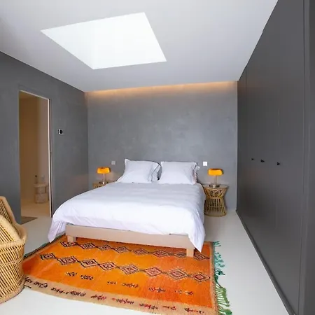Cocon Luxe Vue Balcon Sauna Jacuzzi Piscine * Villeneuve-lès-Avignon
