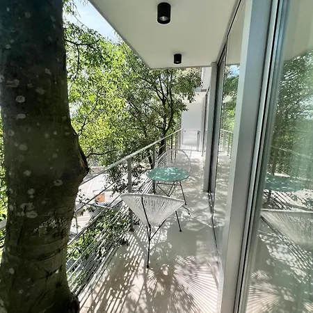 Cocon Luxe Vue Balcon Sauna Jacuzzi Piscine *