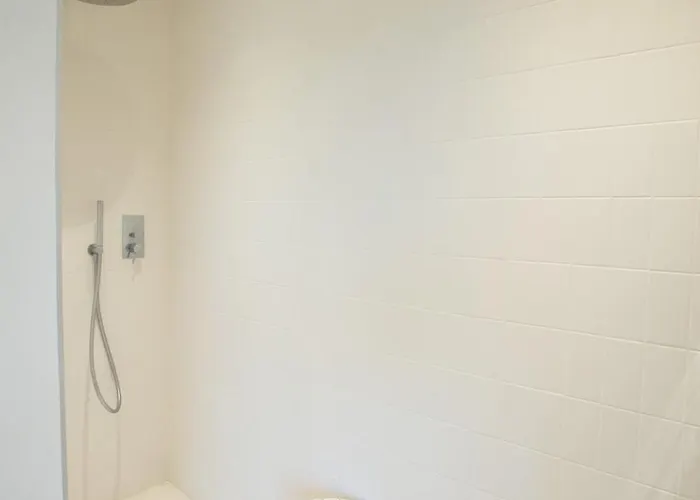 Cocon Luxe Vue Balcon Sauna Jacuzzi Piscine فينوف ليز أفيجْنْ